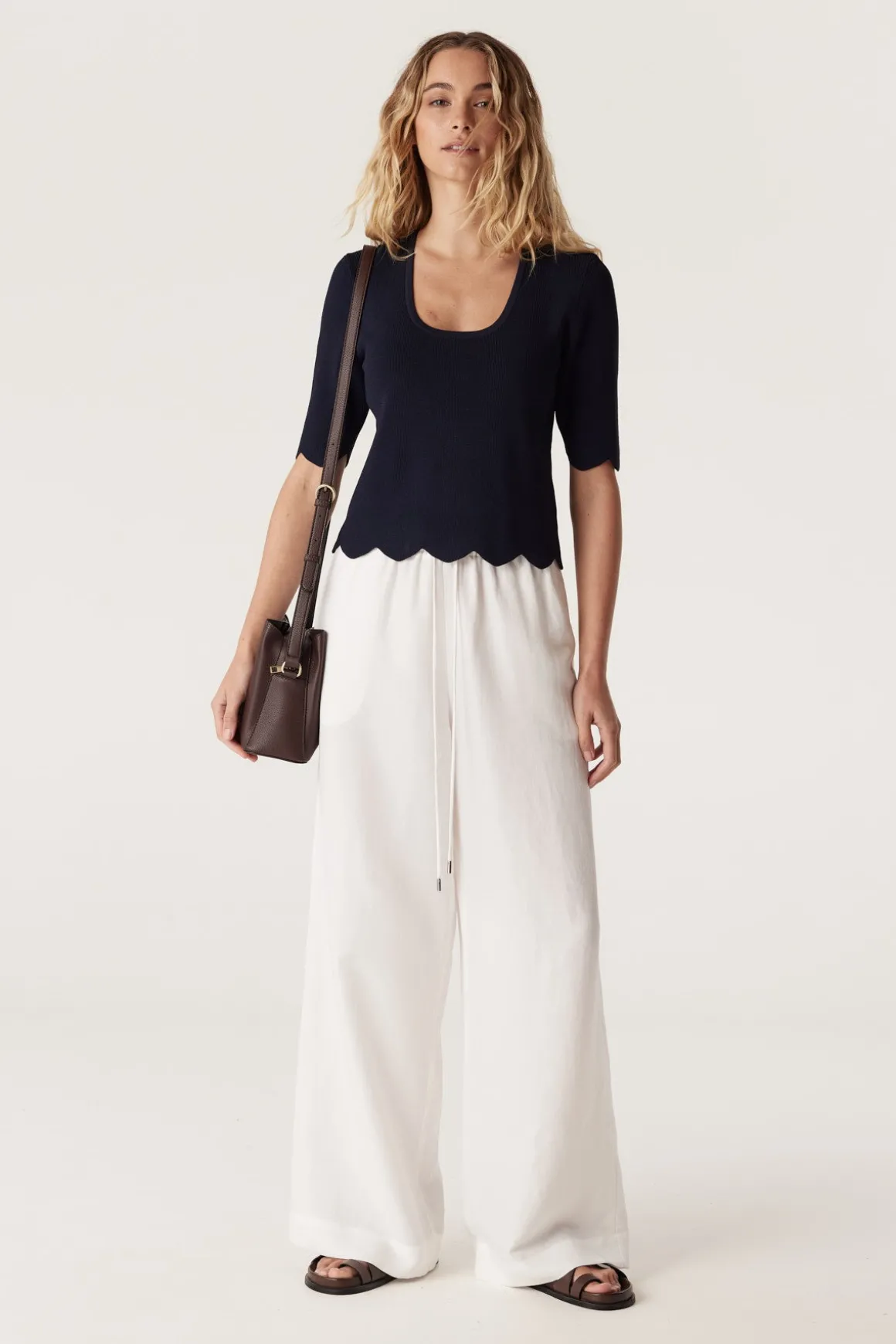 Crepe Scallop Top - Navy