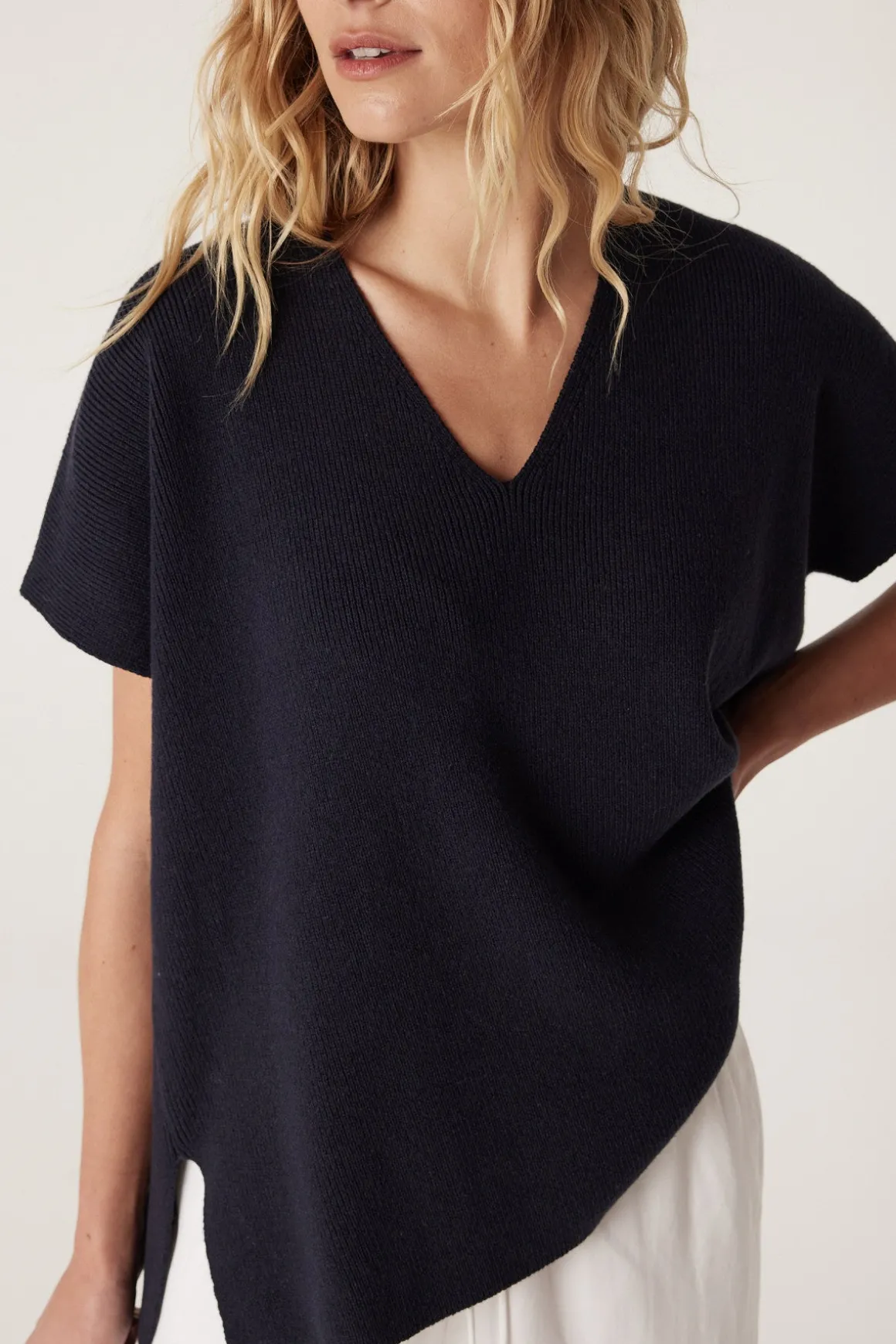 Flax V Neck Top - Navy