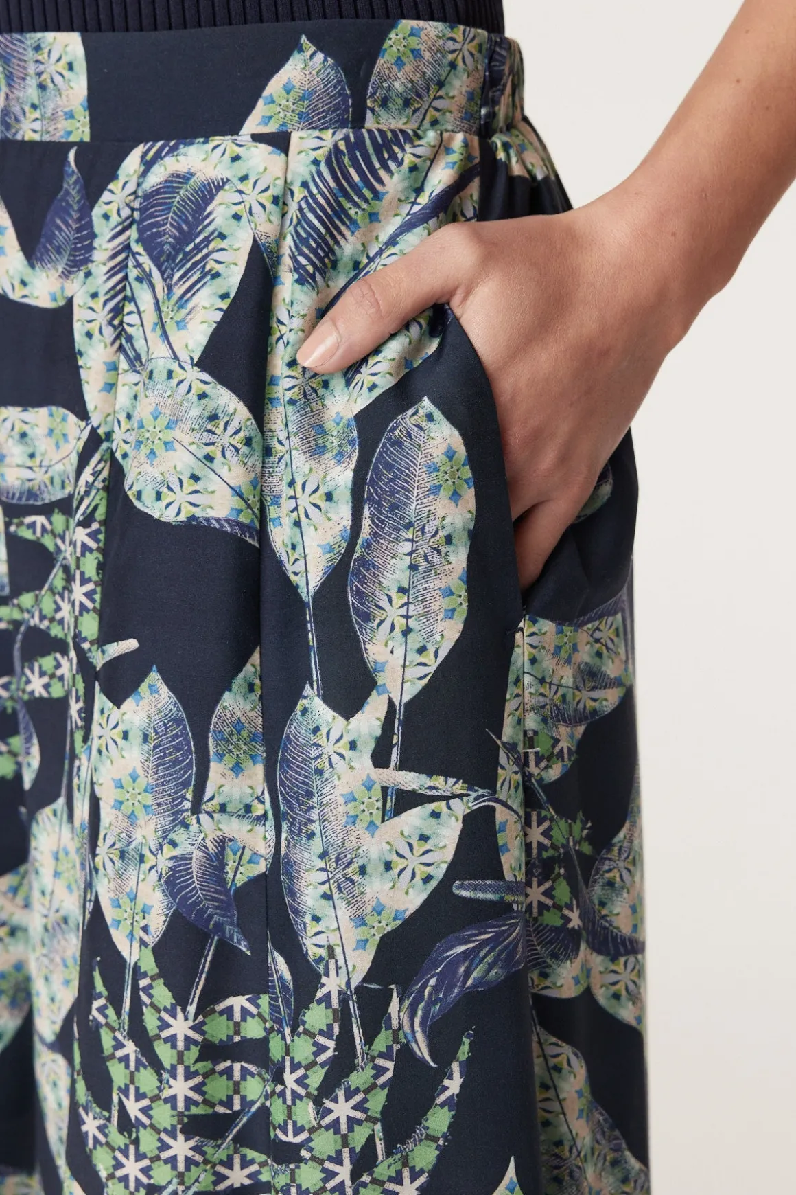 Havana Wide Leg Pant - Navy Floral
