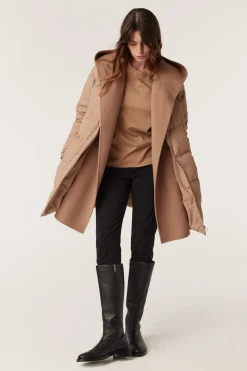 Henderson Puffer - Camel