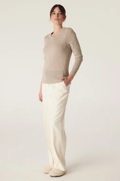 The Midlands Merino Jumper - Pebble
