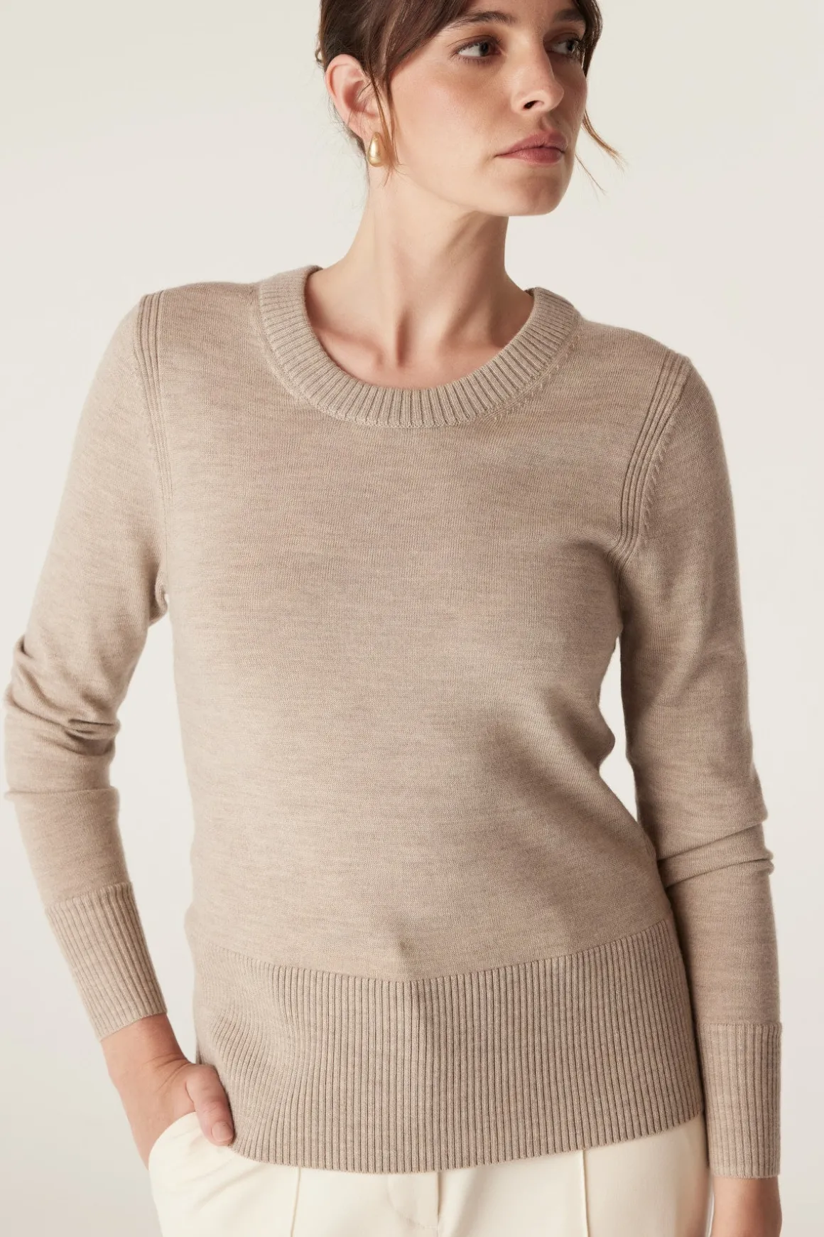 The Midlands Merino Jumper - Pebble