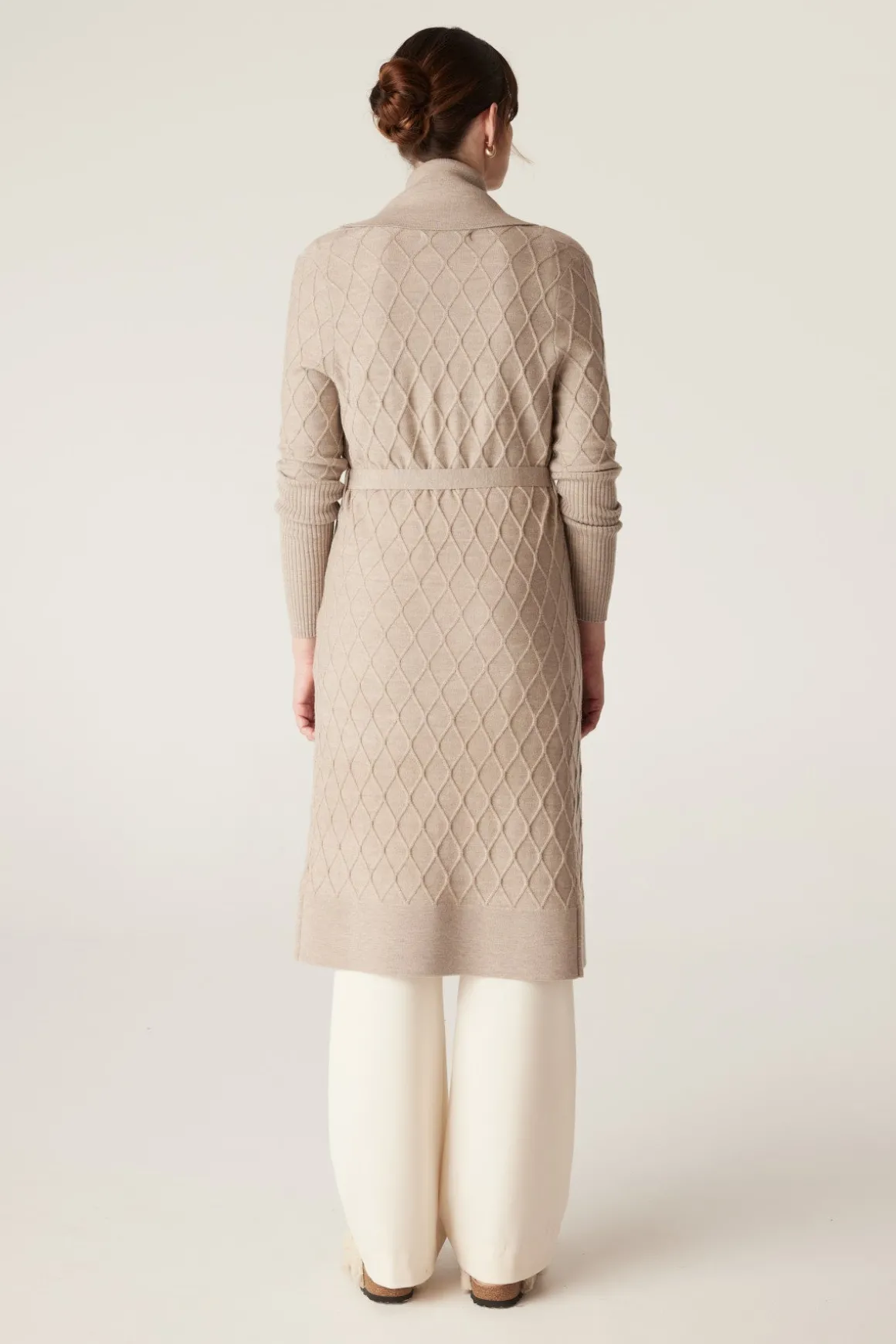 The Victoria Merino Cardigan - Pebble