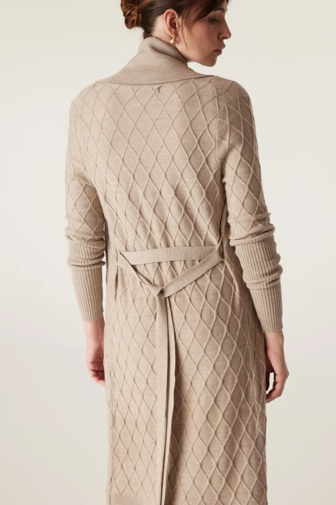 The Victoria Merino Cardigan - Pebble